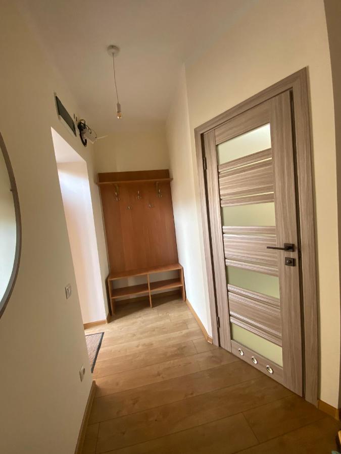 Yaroslav Osmomysl Square Apartments إلفيف المظهر الخارجي الصورة