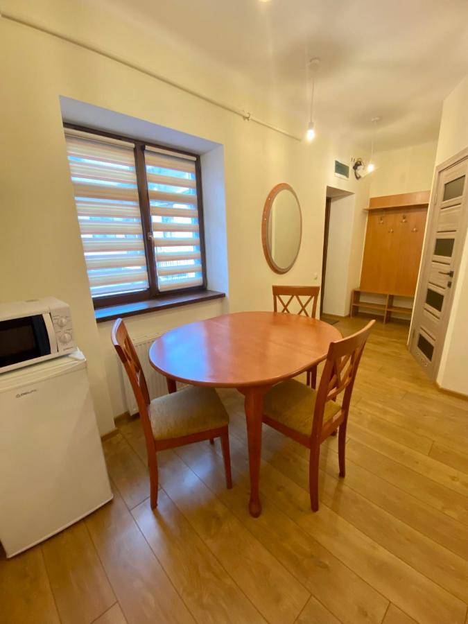 Yaroslav Osmomysl Square Apartments إلفيف المظهر الخارجي الصورة